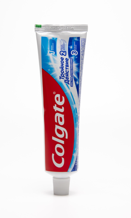 Зубная паста Colgate Тройное действие Экстра отбеливание 100мл