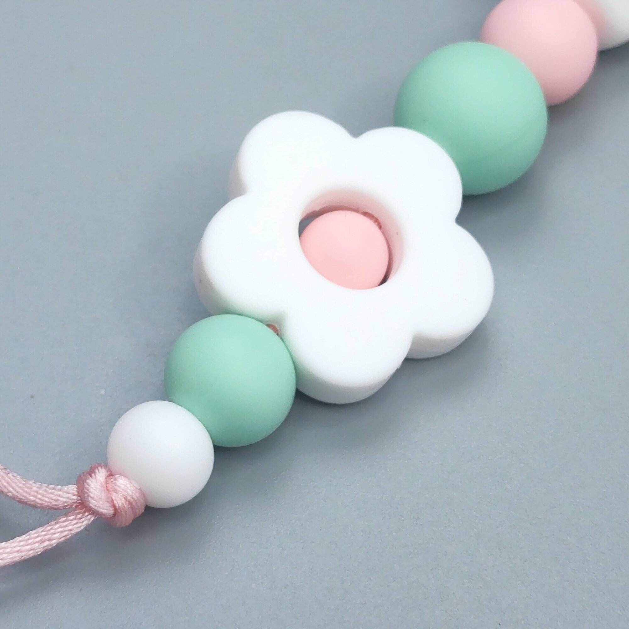 Держатель для соски - грызунок София — фото 1