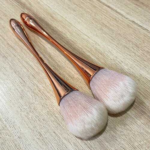 Кисточка пушистая, 2 шт, кисть для пудры, для макияжа, подарок на 8 марта