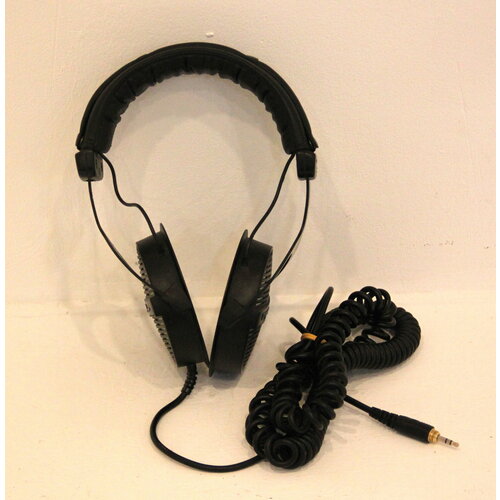 Полноразмерные наушники Beyerdynamic DT 990PRO 250 10800₽