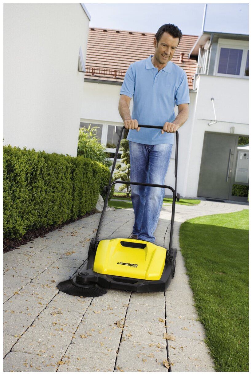 Подметальная машина Karcher S 4 желтый - фото №4