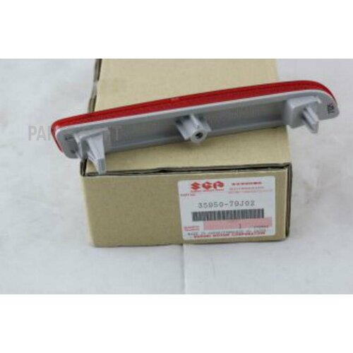 SUZUKI 35950-79J02 Отражатель задний прав 35950-79J02 1400₽