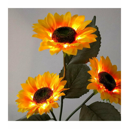 Светодиодный подсолнух тройной 80 см на солнечной батарее цвет теплый белый 3 Цветка 4200₽