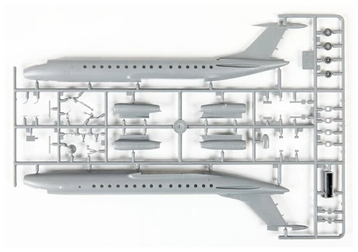 Пассажирский авиалайнер "Ту-134А/Б-3" (7007П) - фото №4