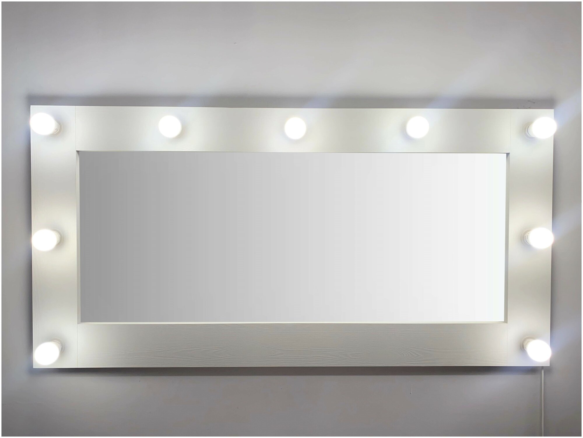 Гримерное зеркало BeautyUp с лампочками 60/120 цвет "Белый" - фотография № 1