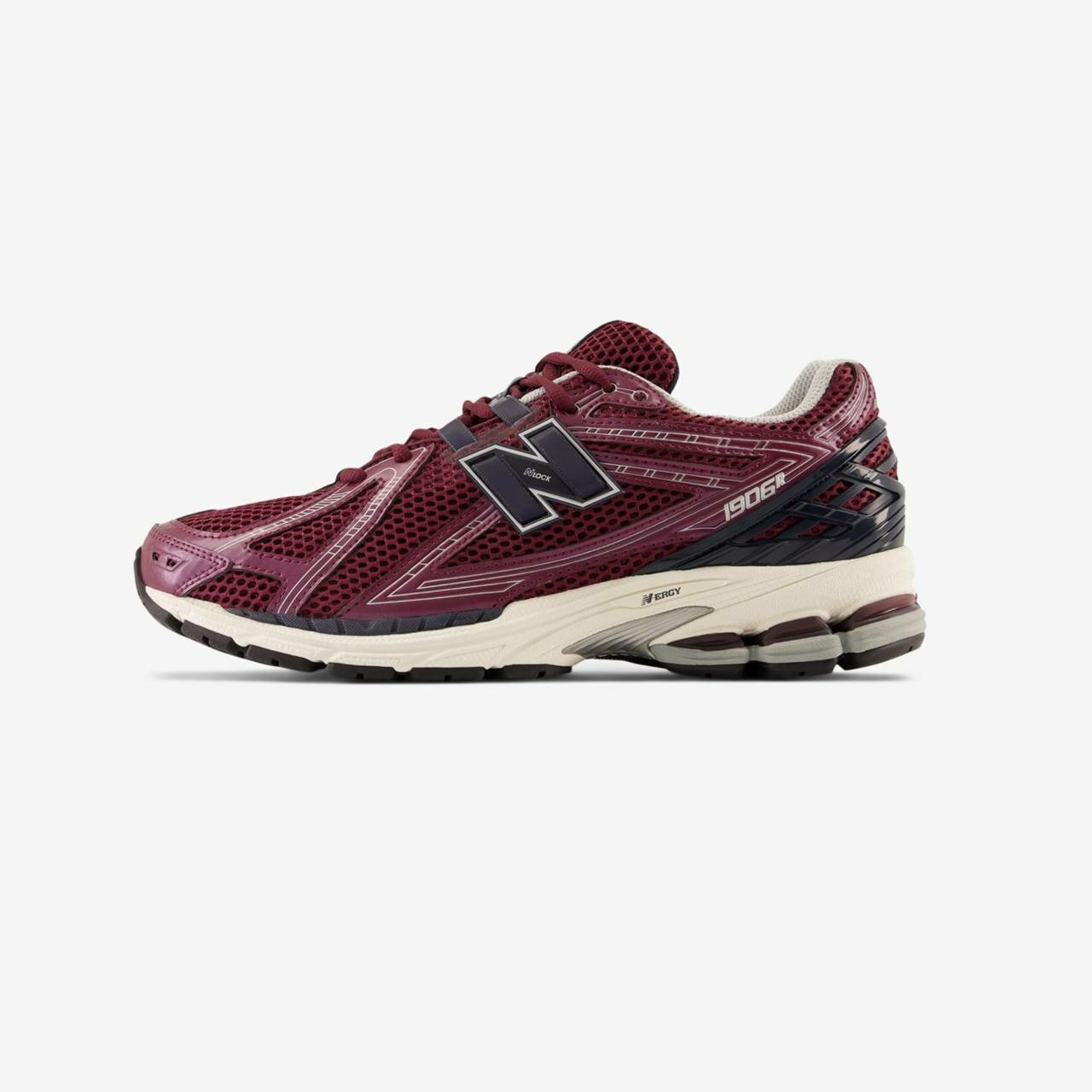 Кроссовки New Balance 1906R, полнота D, размер 41.5, burgundy