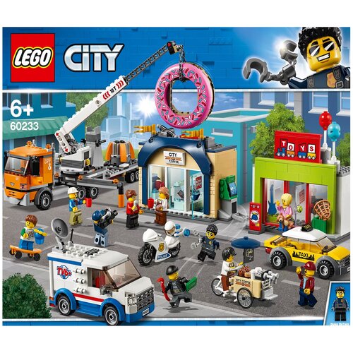 Конструктор LEGO City 60233 Открытие магазина по продаже пончиков, 790 дет. конструктор lego city 60233 открытие магазина по продаже пончиков 790 дет