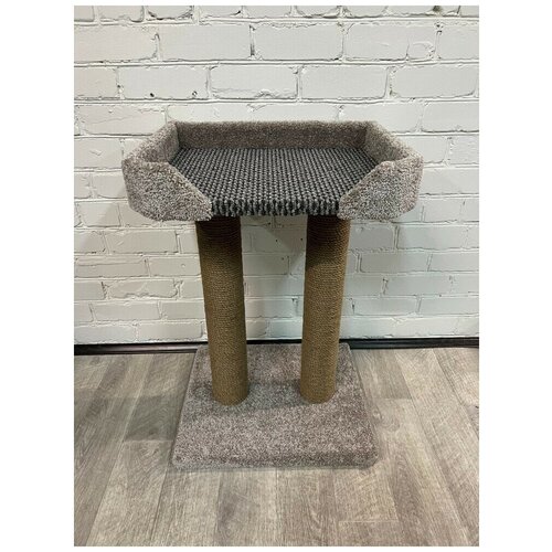 Когтеточка с лежанкой 60*50 (высота 90 см).