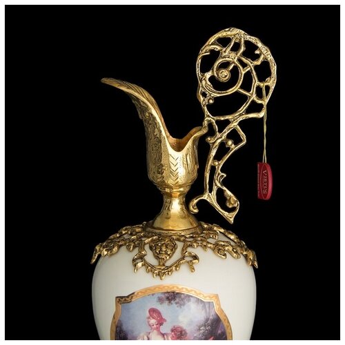 Кувшин декоративный 