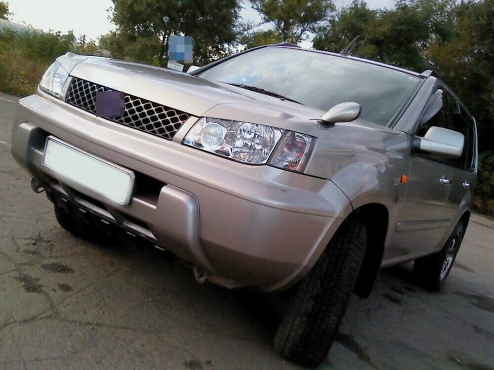 Реснички на фары для Nissan X-Trail NT30 2000-2007