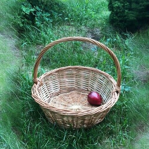 Большая корзина для подарков: 45 см диаметр (по верху).