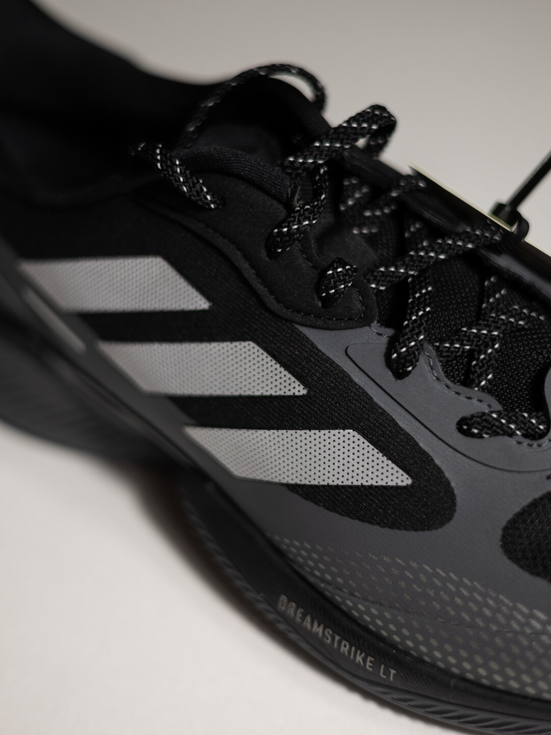 Кроссовки adidas Supernova, полнота F, размер 42 2/3 FR, black — фото 1