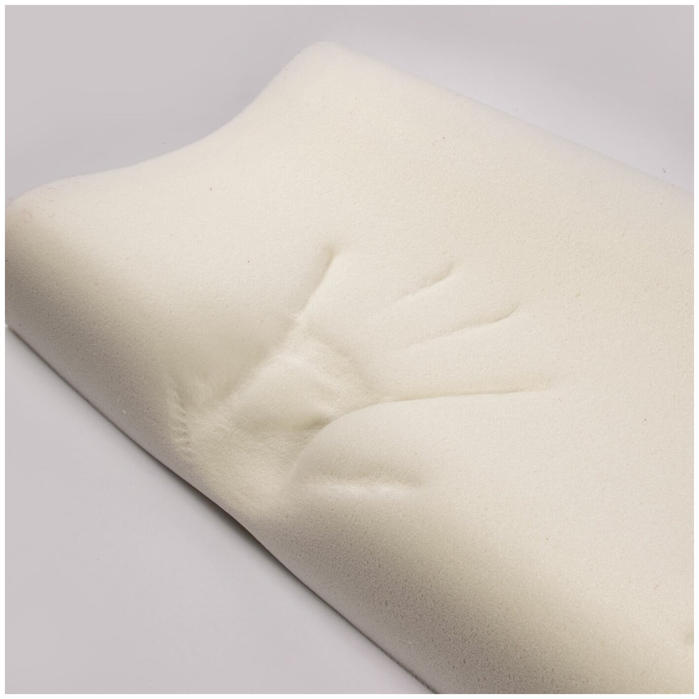 Анатомическая подушка SleepUp Soft M с эффектом памяти для сна - фотография № 5