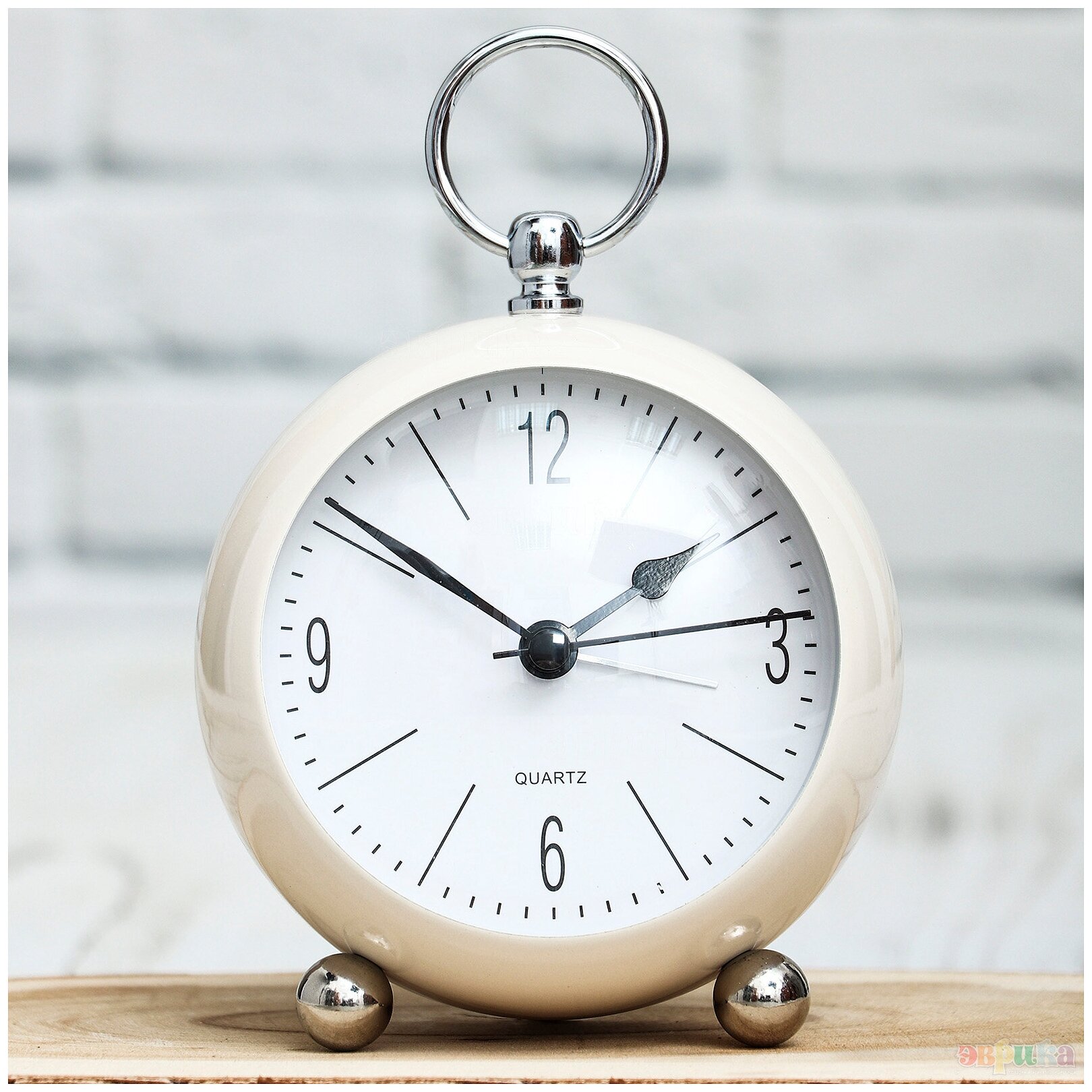 Часы будильник металл Кругляш белые классические настольные подарок женщине на 8 марта, мужчине на 23 февраля, ребенку