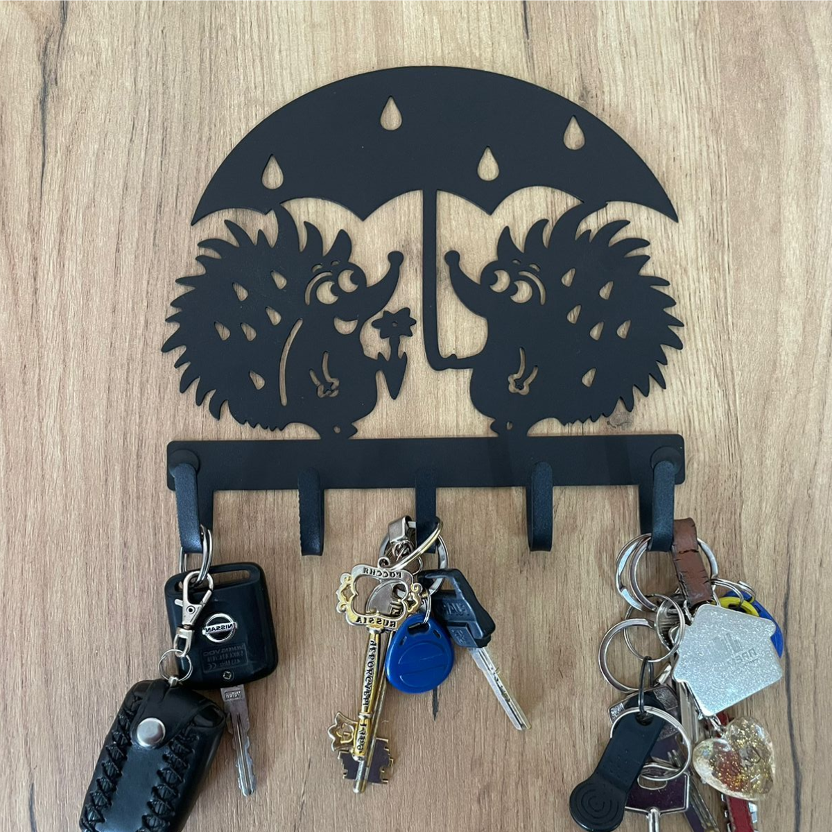 "Ёжики" - настенная металлическая вешалка с 5-ю крючками, черного цвета