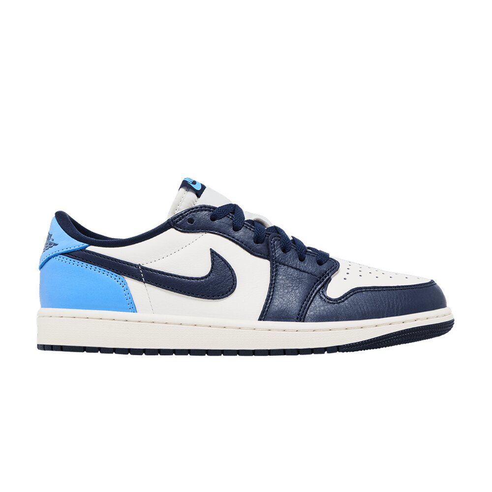 Кроссовки NIKE Air Jordan 1 Low, полнота F, размер 35.5 RU, голубой, черный, белый