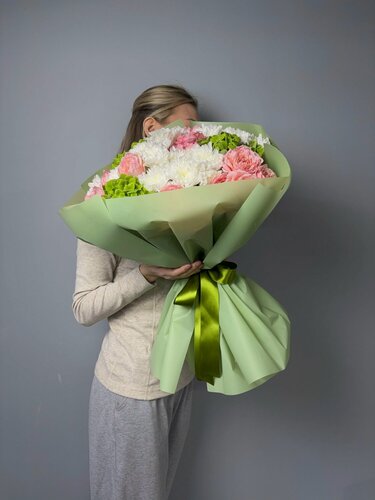 Изображение товара FRESH FLORA Английский сад: букет из роз Джульетта, гортензии и хризантем – купить с доставкой недорого