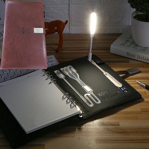 Ежедневник с беспроводной зарядкой и фонариком красно-коричневый, 8000mAh, 16Гб ежедневник с беспроводной зарядкой и ручкой серый