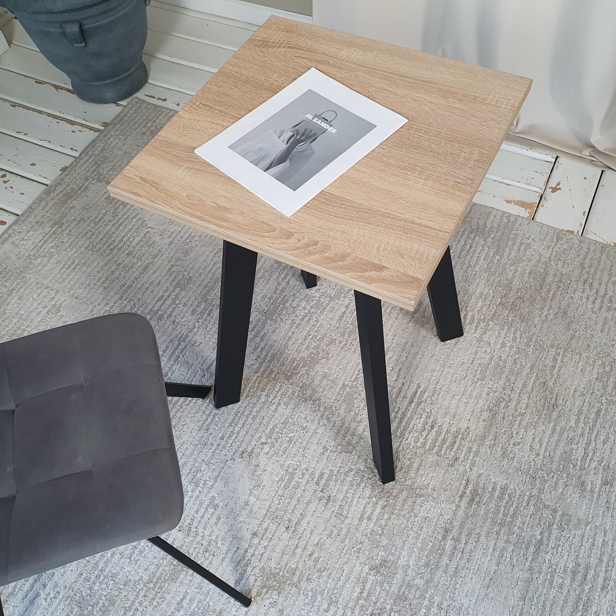 Письменный стол Ник 60*50 см. Дуб Сонома. Черные ножки. 22 мм Столешница - фотография № 4
