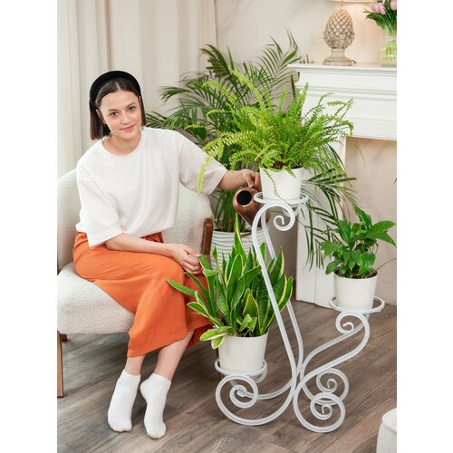 Подставка для цветов напольная для трех цветов