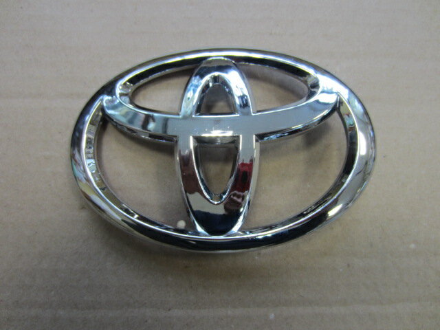 Эмблема решетки радиатора совместима с Toyota Corolla 180 7531105040