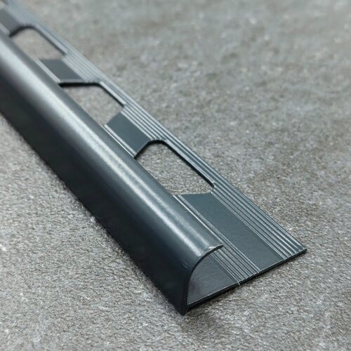 Изображение товара Профиль С-образный алюминиевый для наружных углов плитки 10мм 2,7м Антрацит серый