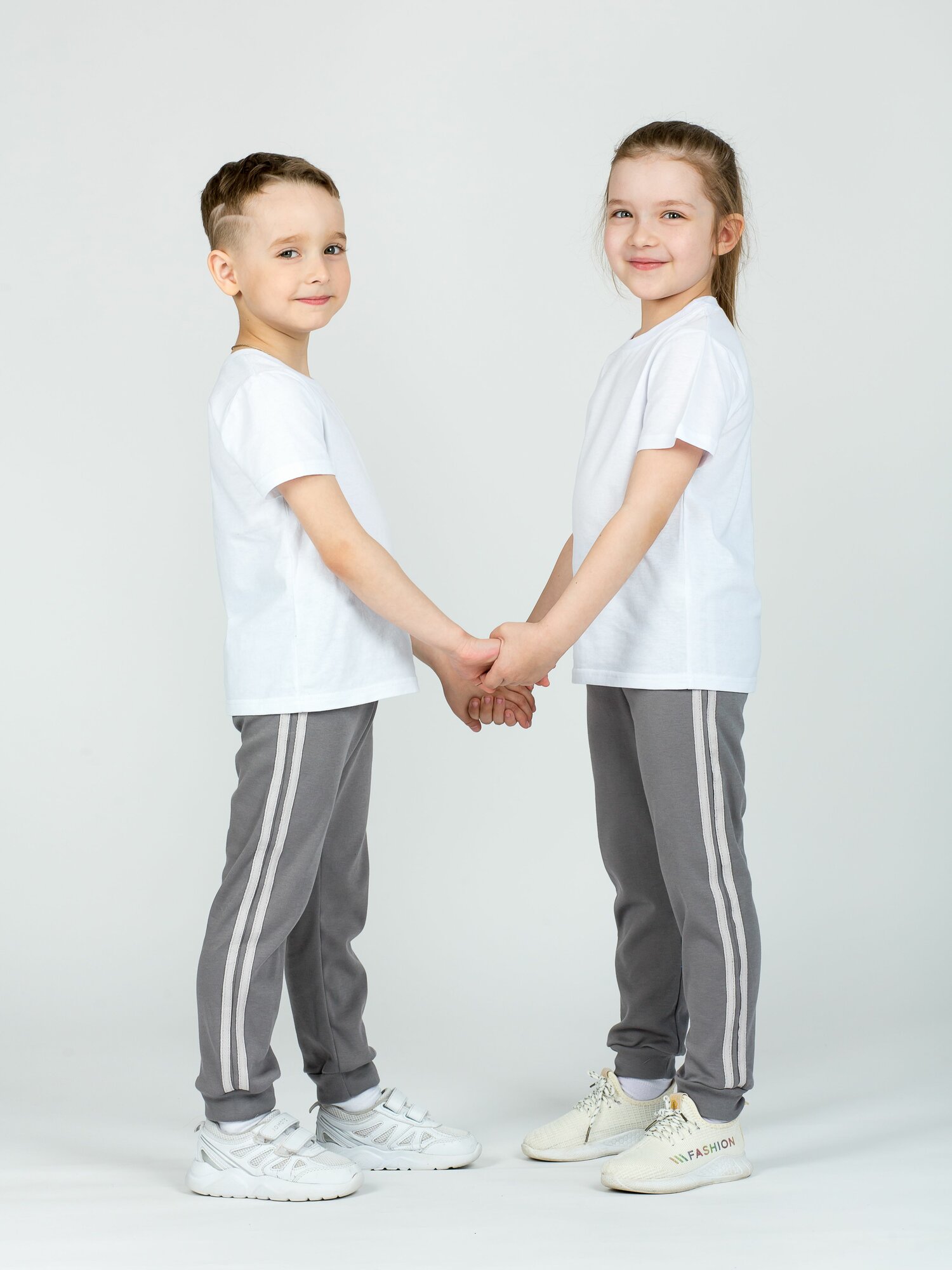 Брюки спортивные