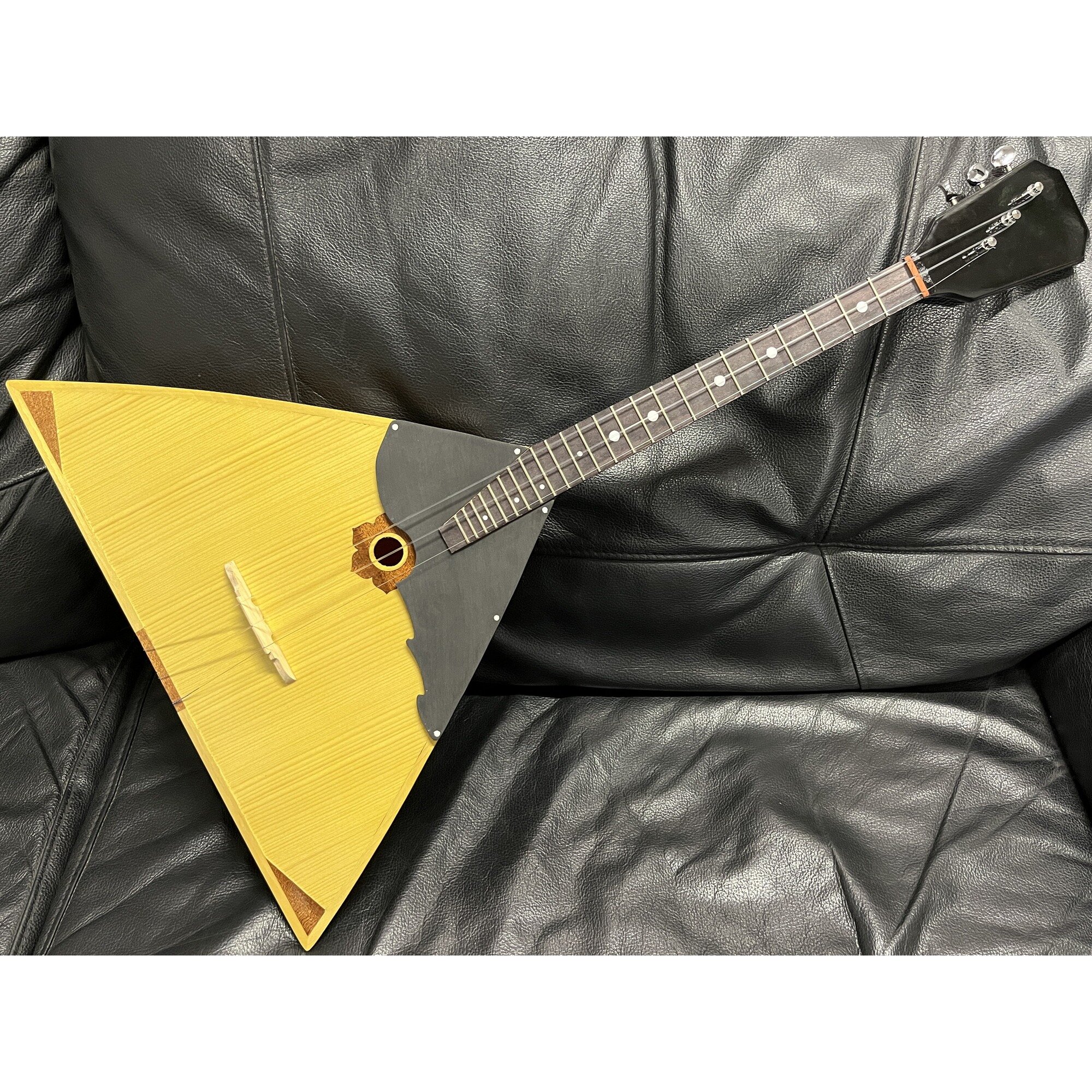 Балалайка прима Doff F202 — фото 1