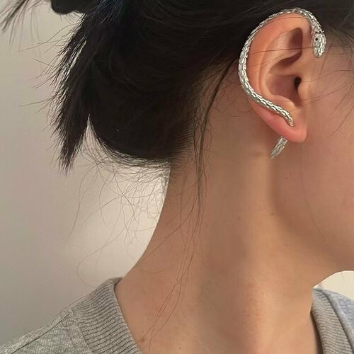 Серьги каффы серебряный 261₽