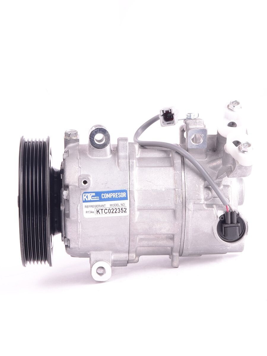 Компрессор Renault Scenic Megane 8200939386 6PK (022352)
