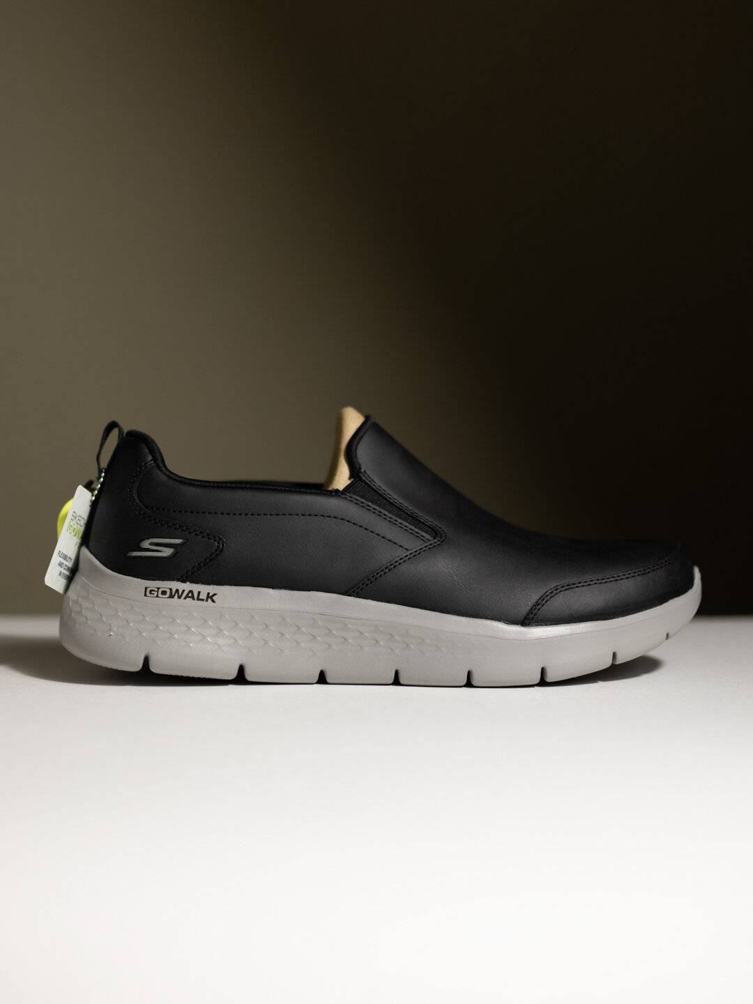 Кроссовки 999