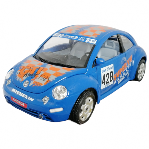 Коллекционная металлическая модель автомобиля Volkswagen New Beetle 1:24 Bburago 1542