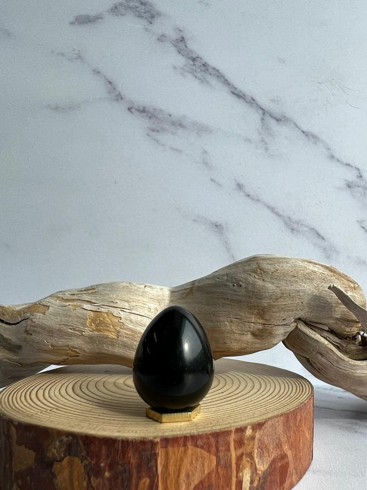Сувенир на Пасху "Яйцо" из натурального камня Обсидиан черный, 22х18 мм.