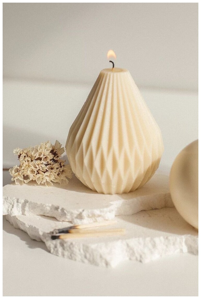 фото Свеча столбик интерьерная соевый воск, фигурная, декоративная, белая (молочная) 8 см "Оригами"