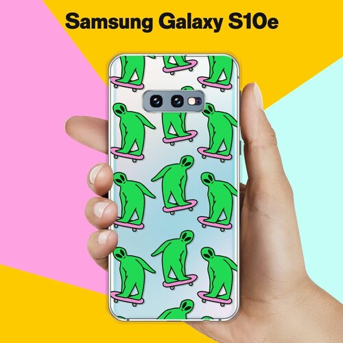 черный силиконовый чехол для samsung galaxy s10e tony style в очках для самсунг галакси с10е Силиконовый чехол на Samsung Galaxy S10e Зеленые человечки / для Самсунг Галакси С10е