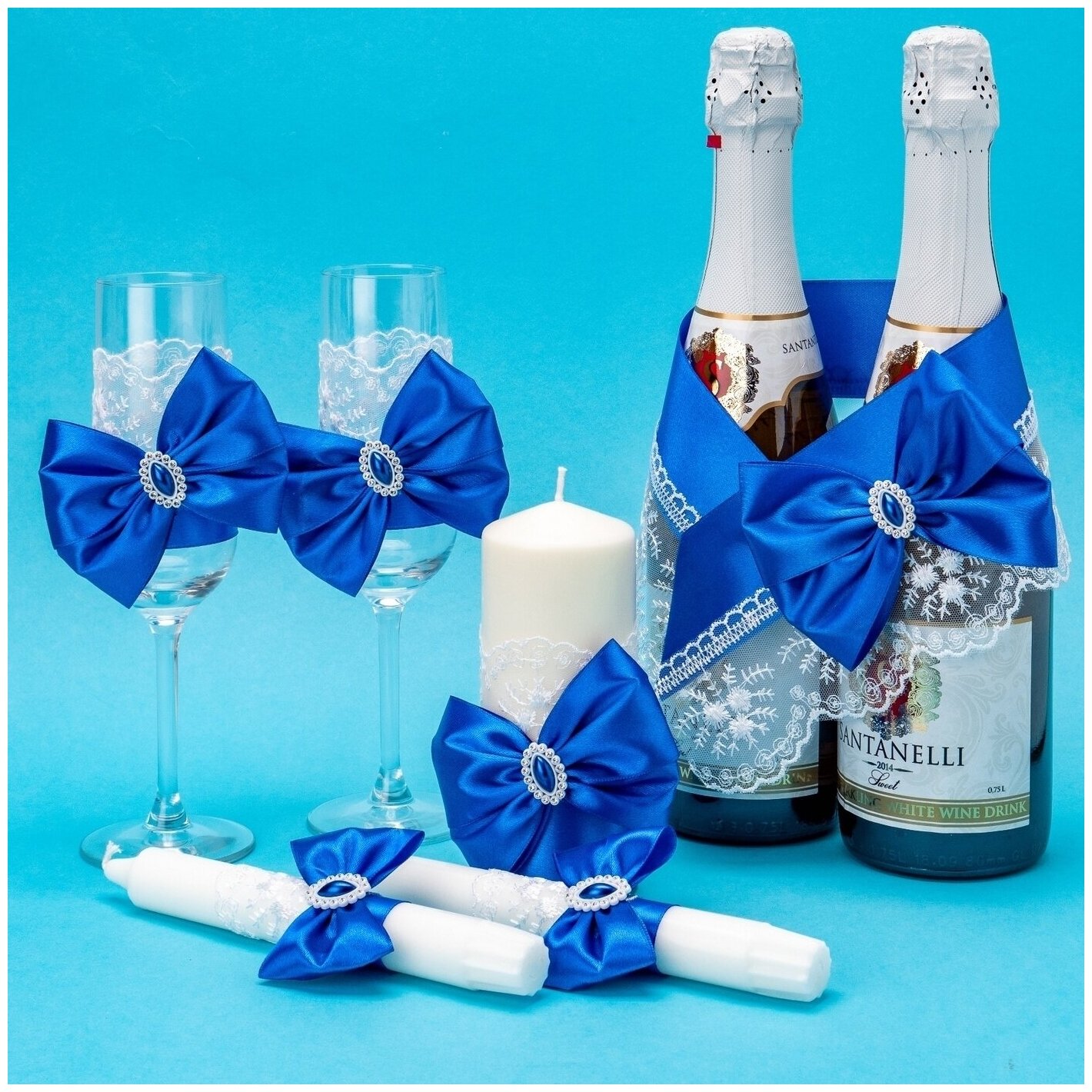 Набор свадебных аксессуаров "Синие банты" с украшениями для шампанского, бокалами и свечами, 6 предметов