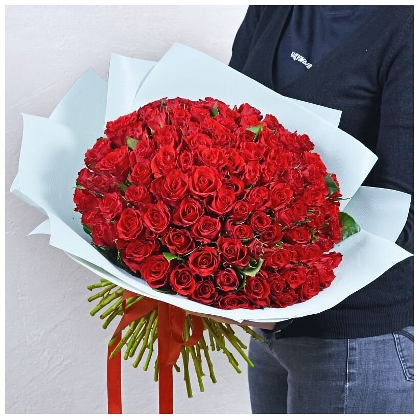 Букет роз "Кения красная-2" 101 шт
