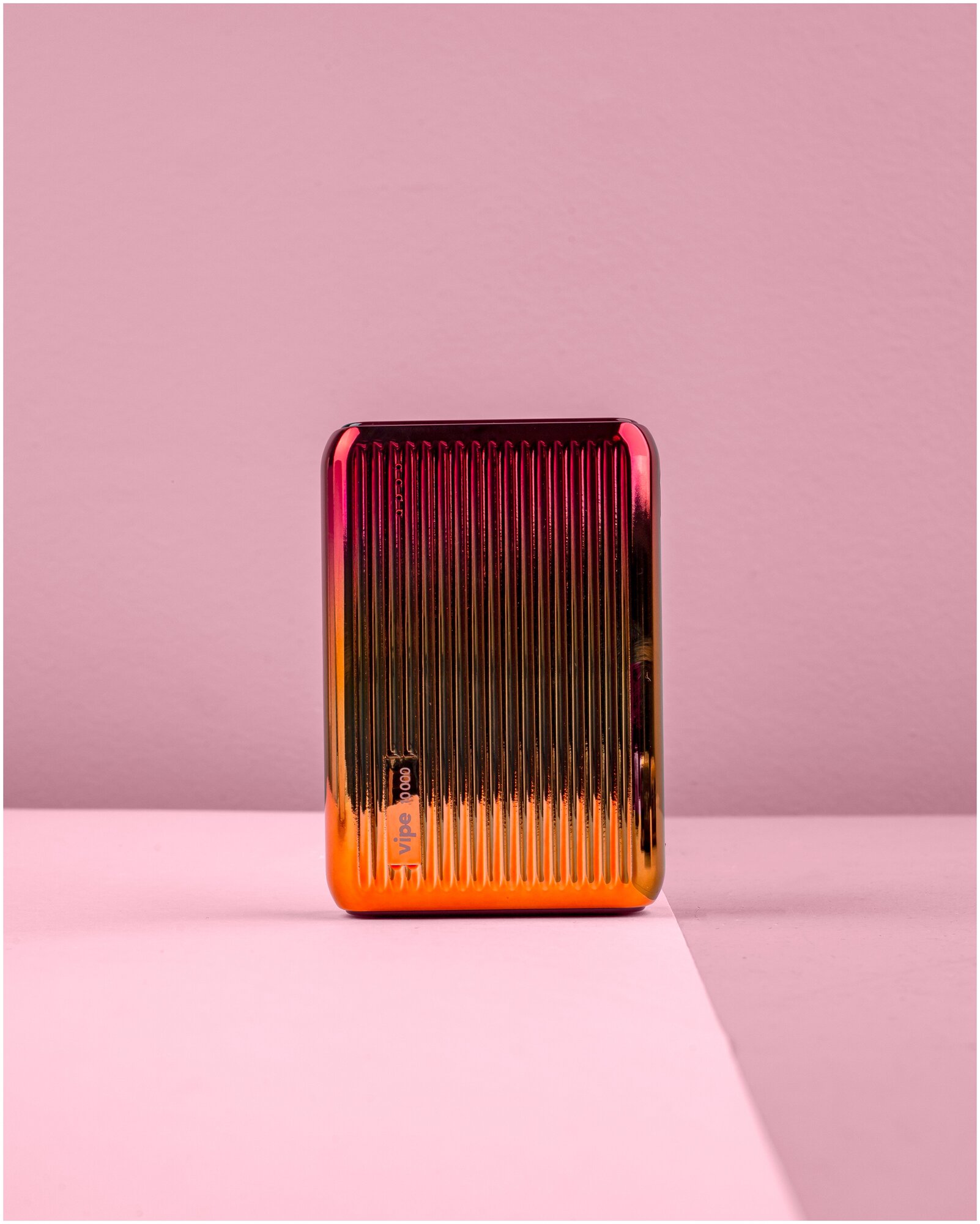 Внешний аккумулятор (Power Bank) Vipe Onyx, 10000мAч, красный [vppbonyx10khred] Noname - фото №2