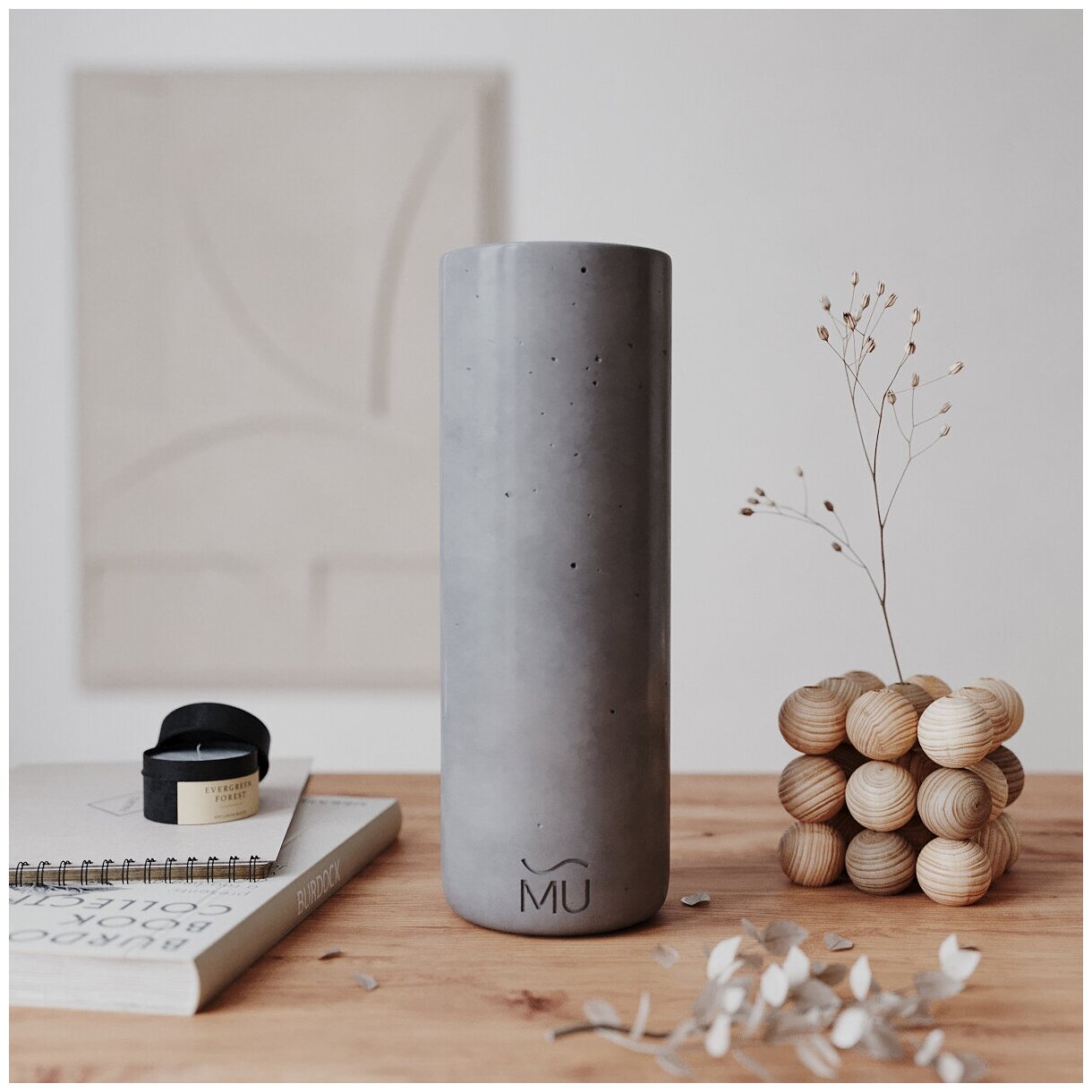 Декоративная ваза для сухоцветов Astrid Gloss, 25 см, бетон, серая глянцевая