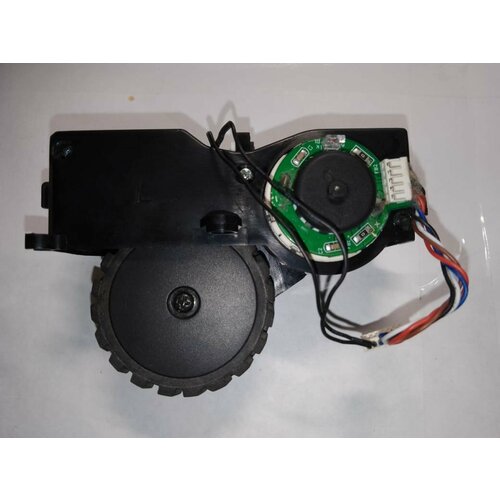 Колесо левое L для робота-пылесоса Tefal X-plorer Serie 60 RG7455WH 2300₽