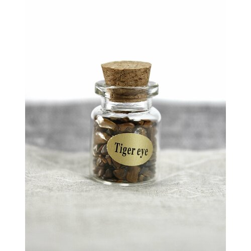 Тигровый глаз в баночке - 2-3 мм оберег натуральный камень стекло 1 шт - защищает от сглаза 490₽