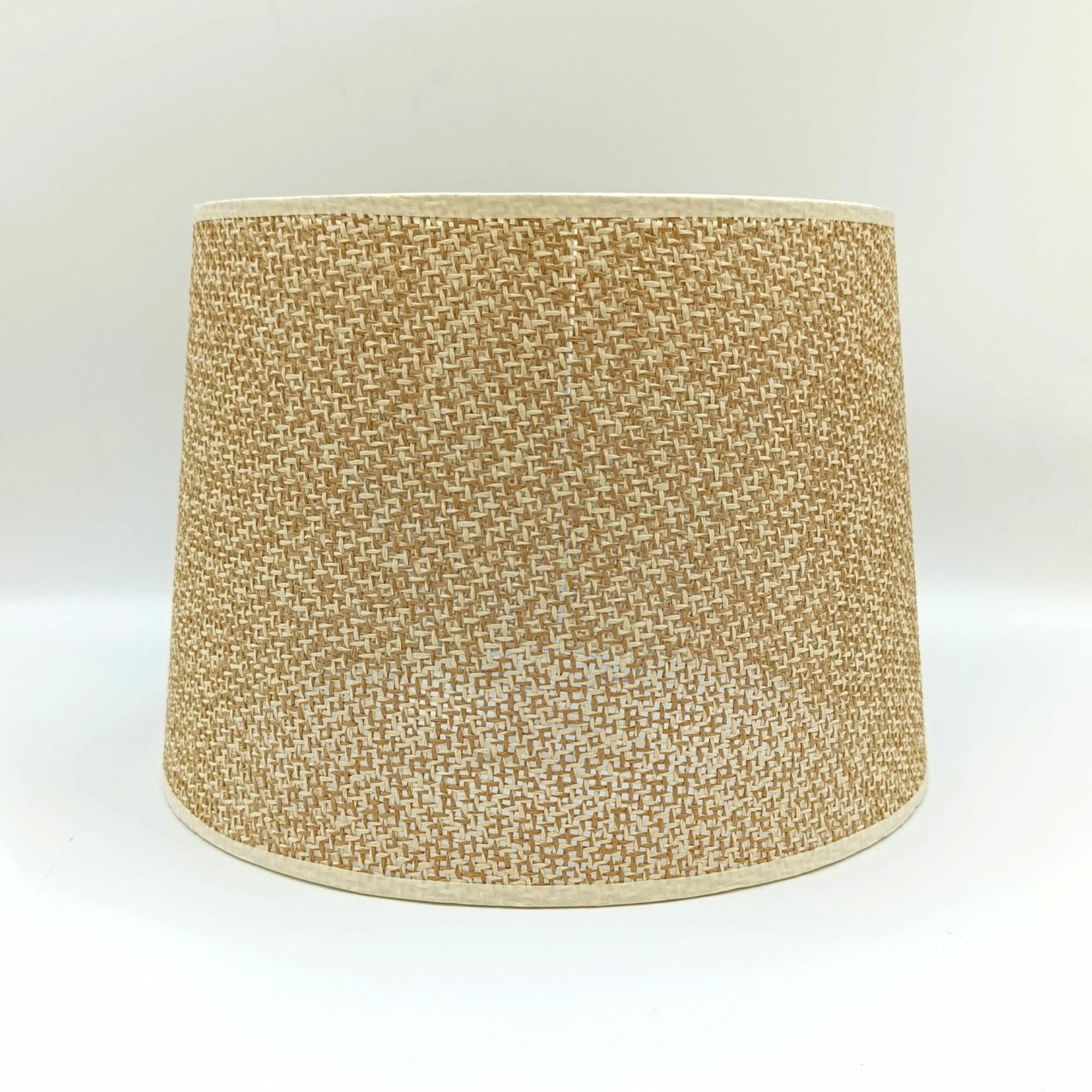 Абажур CCK723 BEG Абажур для настольной лампы Размер - 300х250х210мм Цвет - Бежевый E27