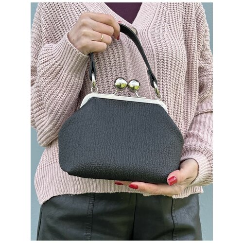 фото Сумка кожаная с фермуаром tworounds