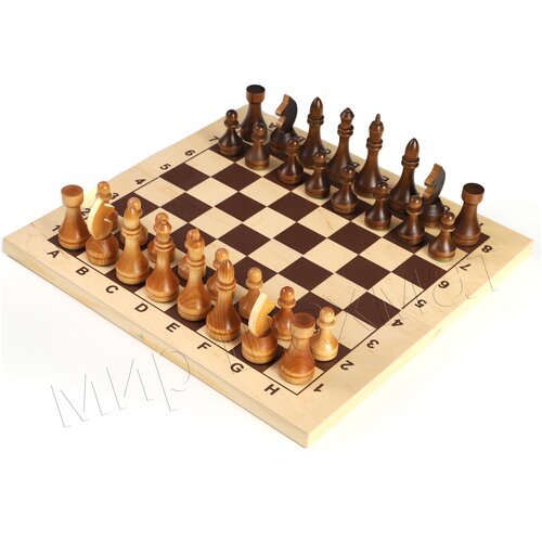 шахматы гроссмейстерские пластиковые фигуры с доской 420х420мм Шахматы гроссмейстерские (доска дерево 43х43 см, фигуры дерево, король h: 10.6 см)
