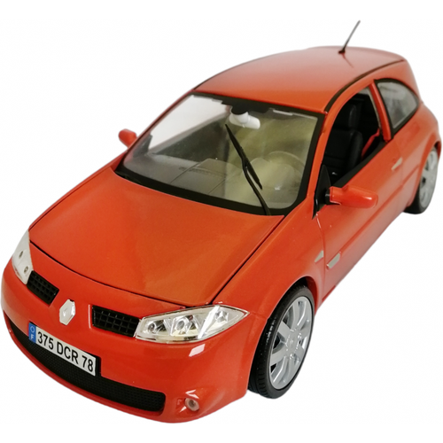 Renault Megane Sport 1:18 Bburago коллекционная модель автомобиля