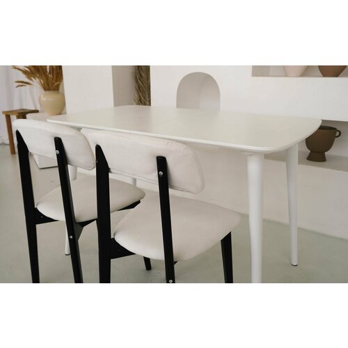 Пара Мягких кухонных стульев бинго, белые с чёрными ножками