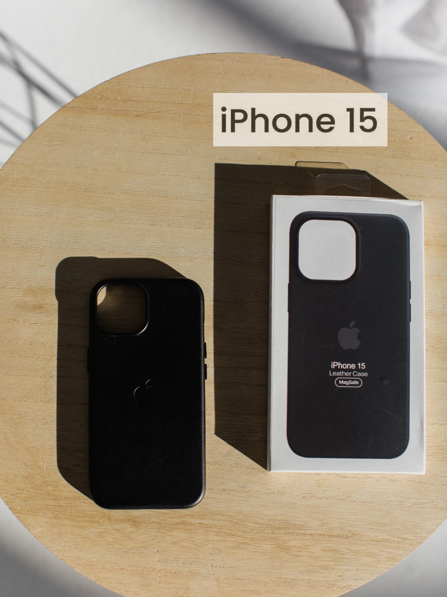 Чехол черный для IPhone 15 Leather Case с анимацией и функцией MagSafe