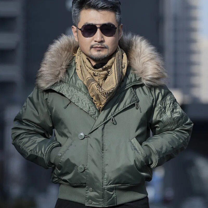 Куртка спортивная  размер L