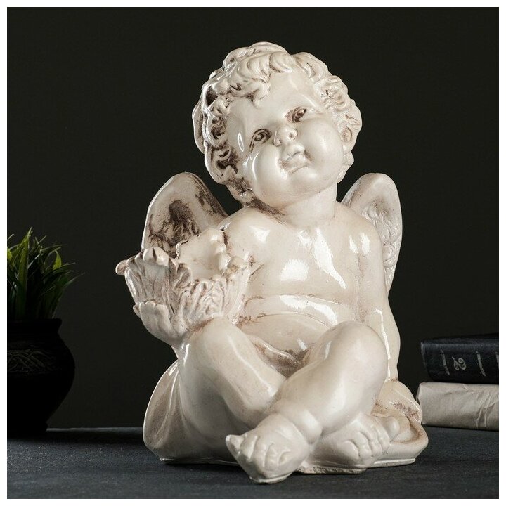 Подсвечник "Ангел сидя в руке" 26х21х30 см состаренный, для свечи d 6 см - фотография № 2