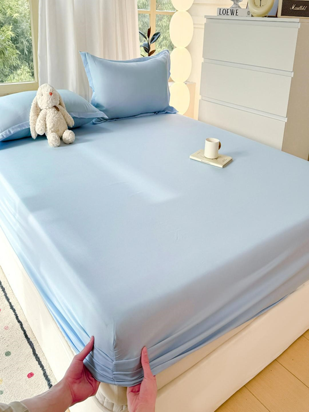 Простыня на резинке 180×200 см, однотонная, мягкий полиэстер